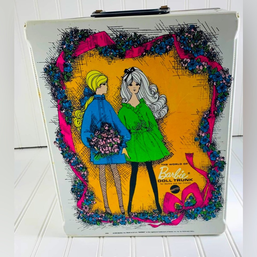 1968 The World Of Barbie Doll Trunk